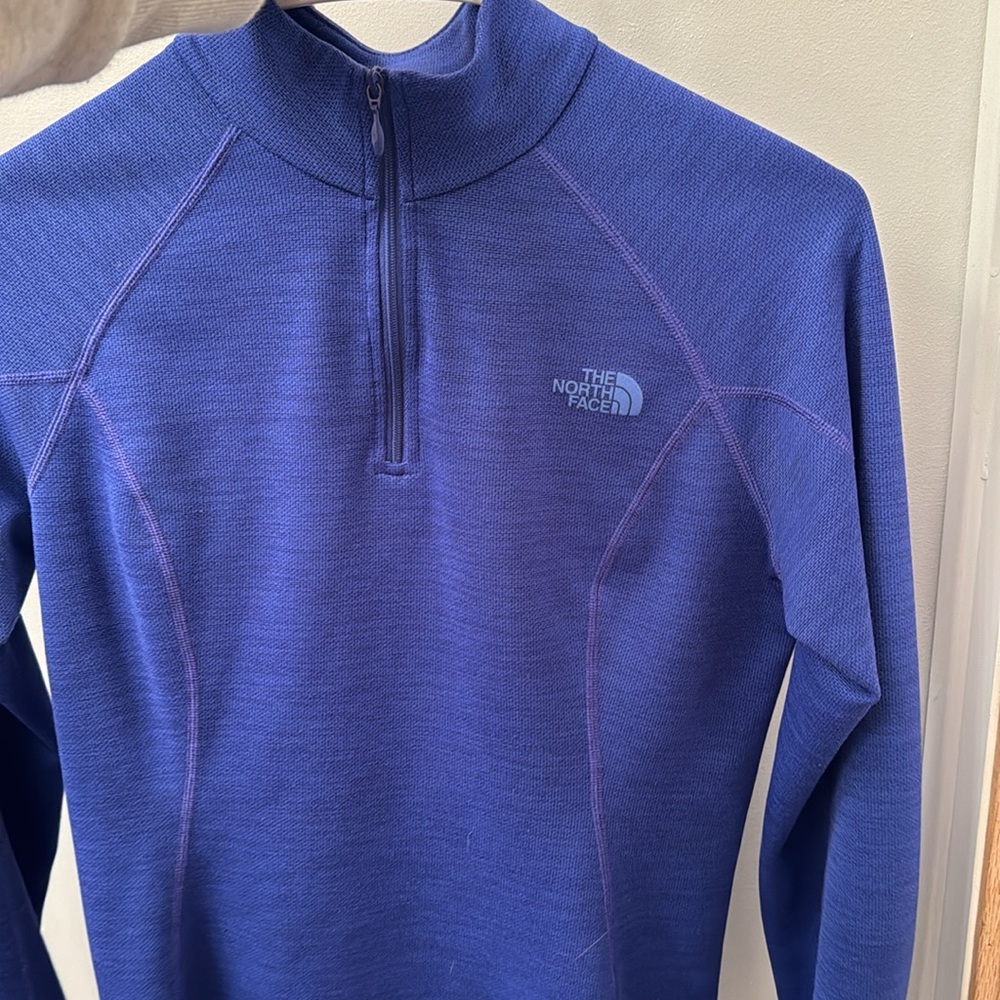 The North Face women long sleeve S